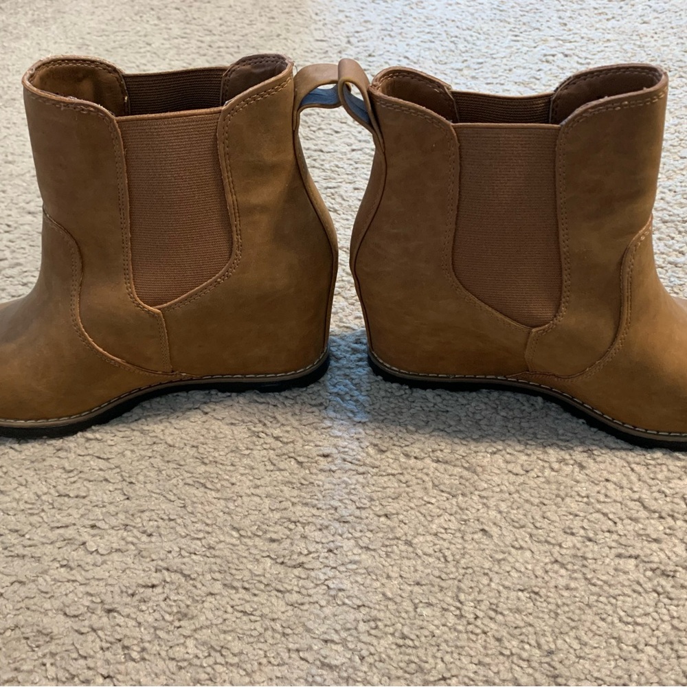 Women’s Target Booties - Picture 5 of 13
